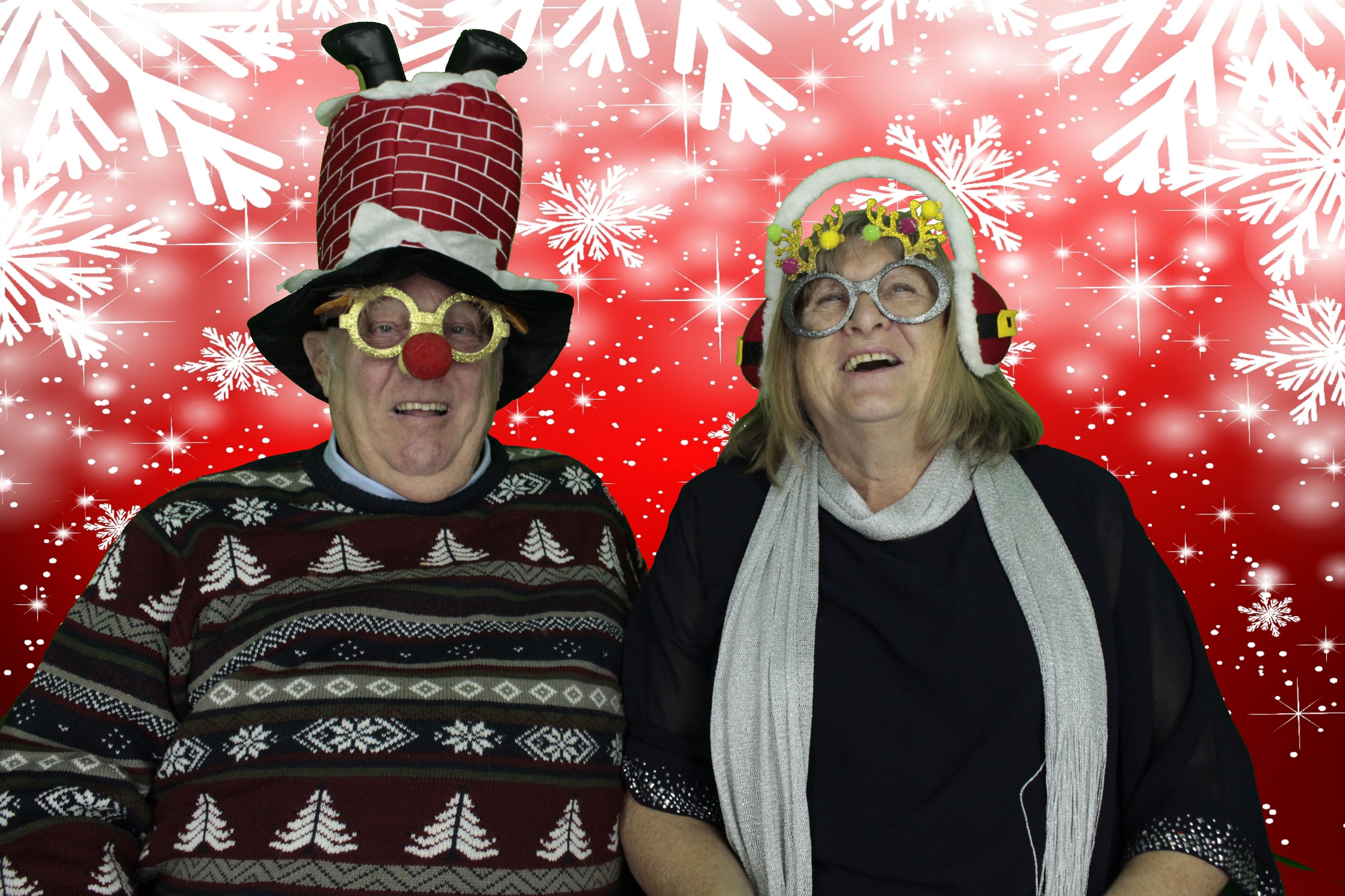 Silvermere Christmas Party | View more photos from the event at gallery.myphotoboothexperience.co.uk/u/MyPhotoBoothExperienceLtd/Silvermere-Christmas-Party-3